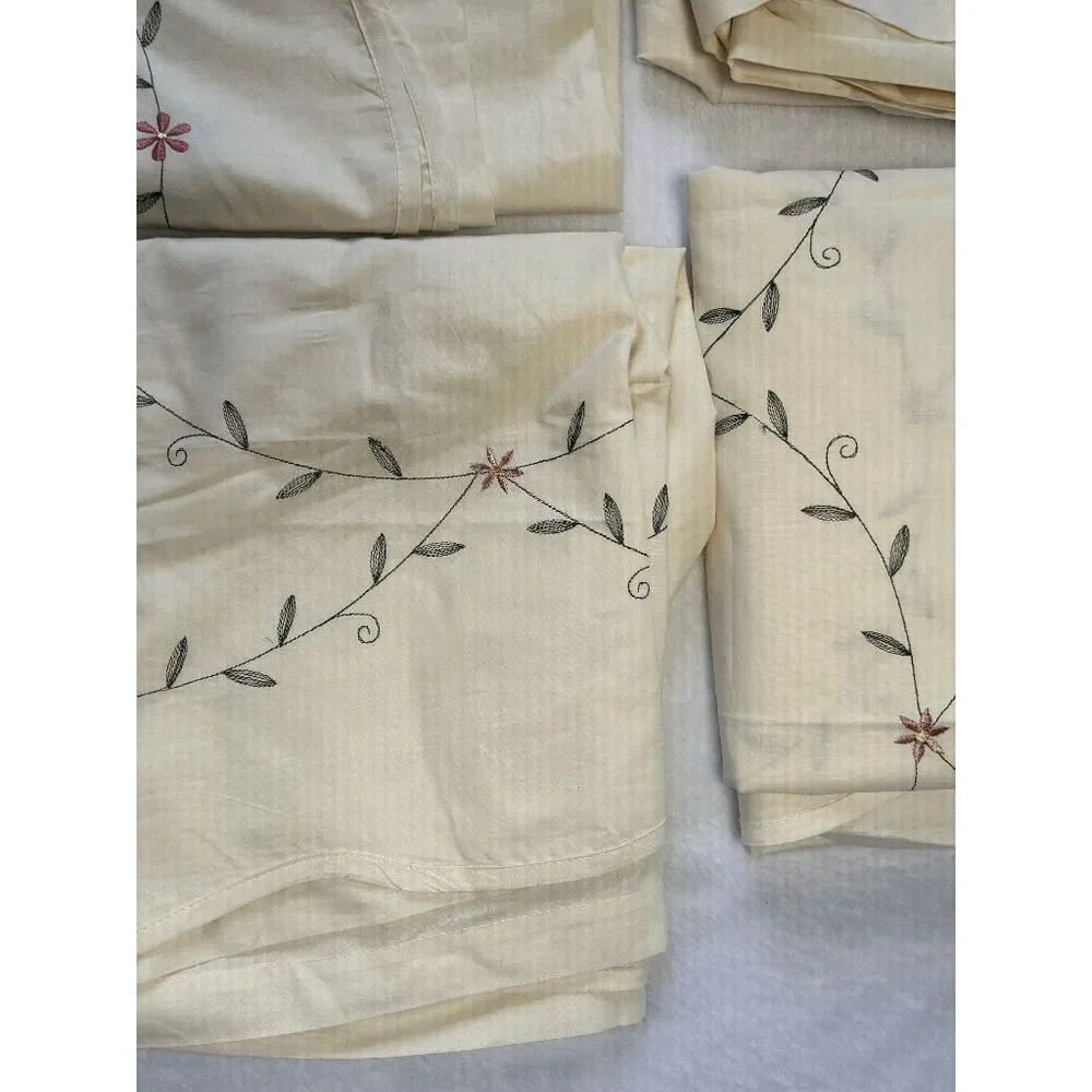 JCPenny Home 100% Cotton Cream & Flower Embroidered Curtains 42 X 84 New, Four